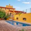 Charming rural hotel in Ampurdán, with pool and sea views, for sale