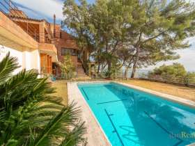 Spectacular villa on the seafront of blanes, Costa Brava