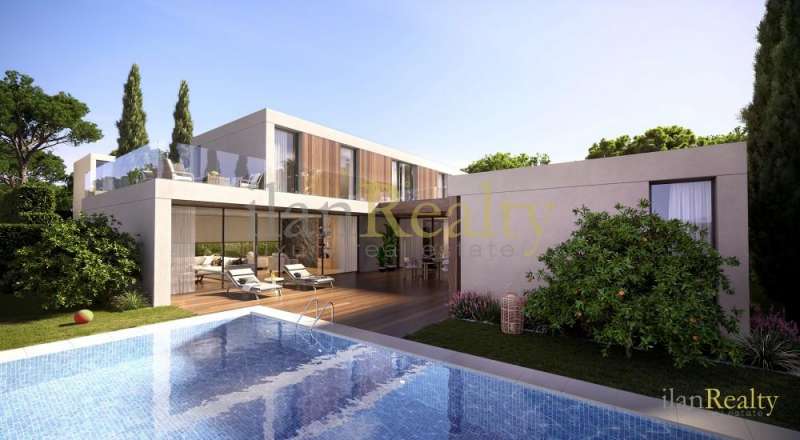 Moderna villa de obra nueva con piscina en S'Agaró, a 700m. de la playa de Sant Pol.
