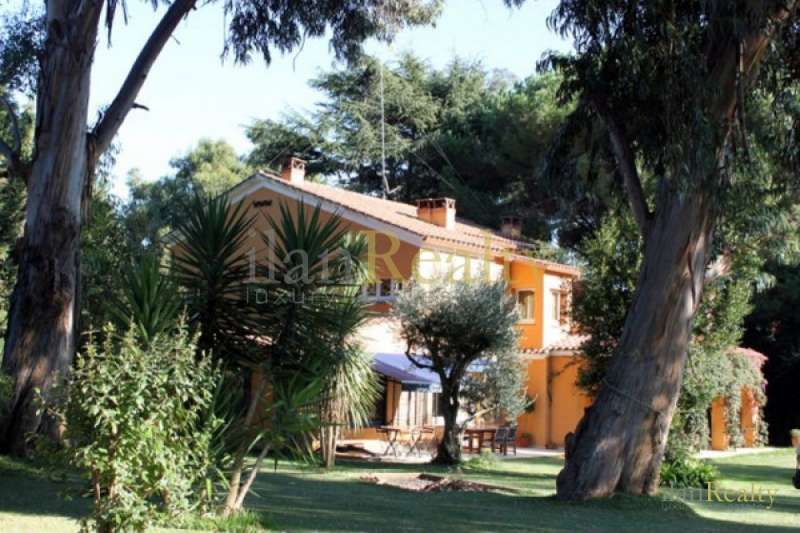 Rustic and elegant atmosphere surrounded by nature, in Sant Andreu de Llavaneres