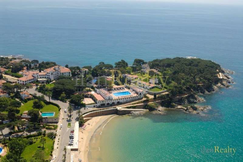 Building plot only 200mts away from the beach in S' Agaró, Costa Brava